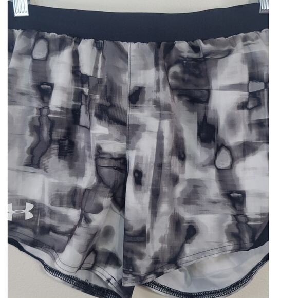 Under Armour Shorts Womens Small Heat Gear Running Athletic Sporty Athleisure - Picture 2 of 7